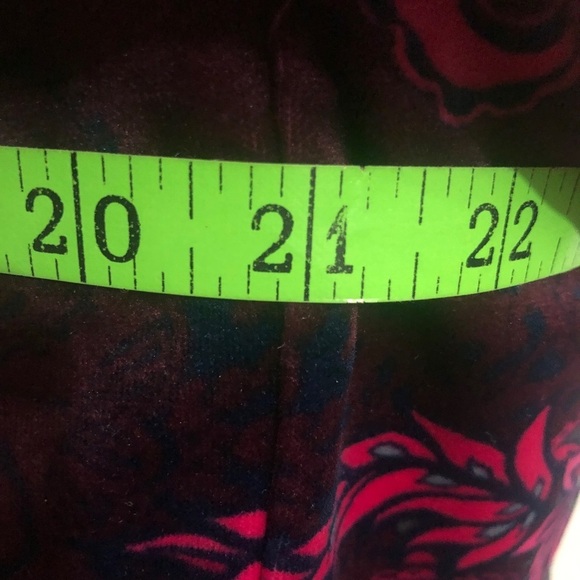 Womens Burgundy Velvet Paisley Vest. Size Small. Alia Petite - Picture 3 of 6